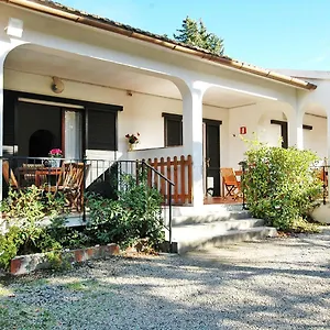 Casa Katia, Giuliana & Nami Lacona
