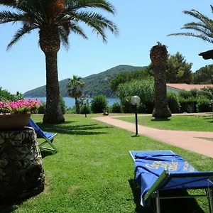 Casa Del Golfo Aparthotel